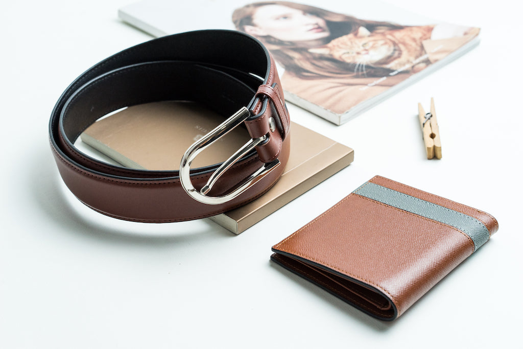 Ví da và thắt lưng da là một món quà Valentine ý nghĩa gắn liền với người đàn ông Ví da và thắt lưng da là một món quà Valentine ý nghĩa gắn liền với người đàn ông